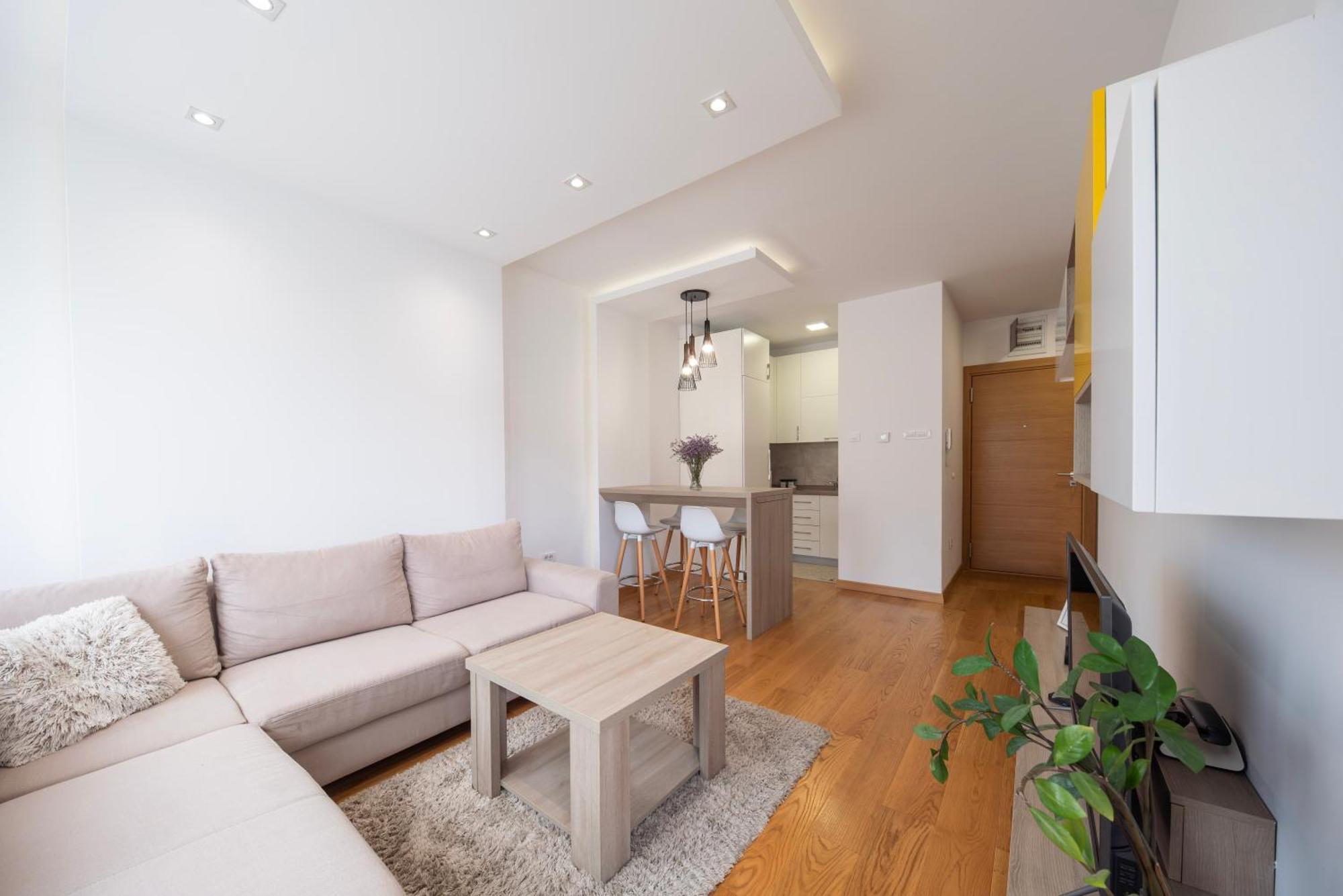 Modern Living - Academic - Private Parking Apartment *