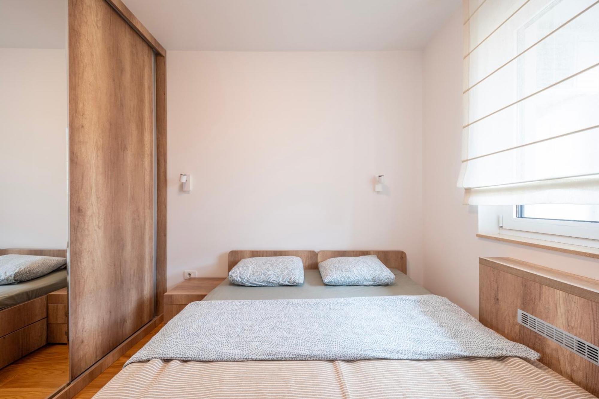 Modern Living - Academic - Private Parking Apartment