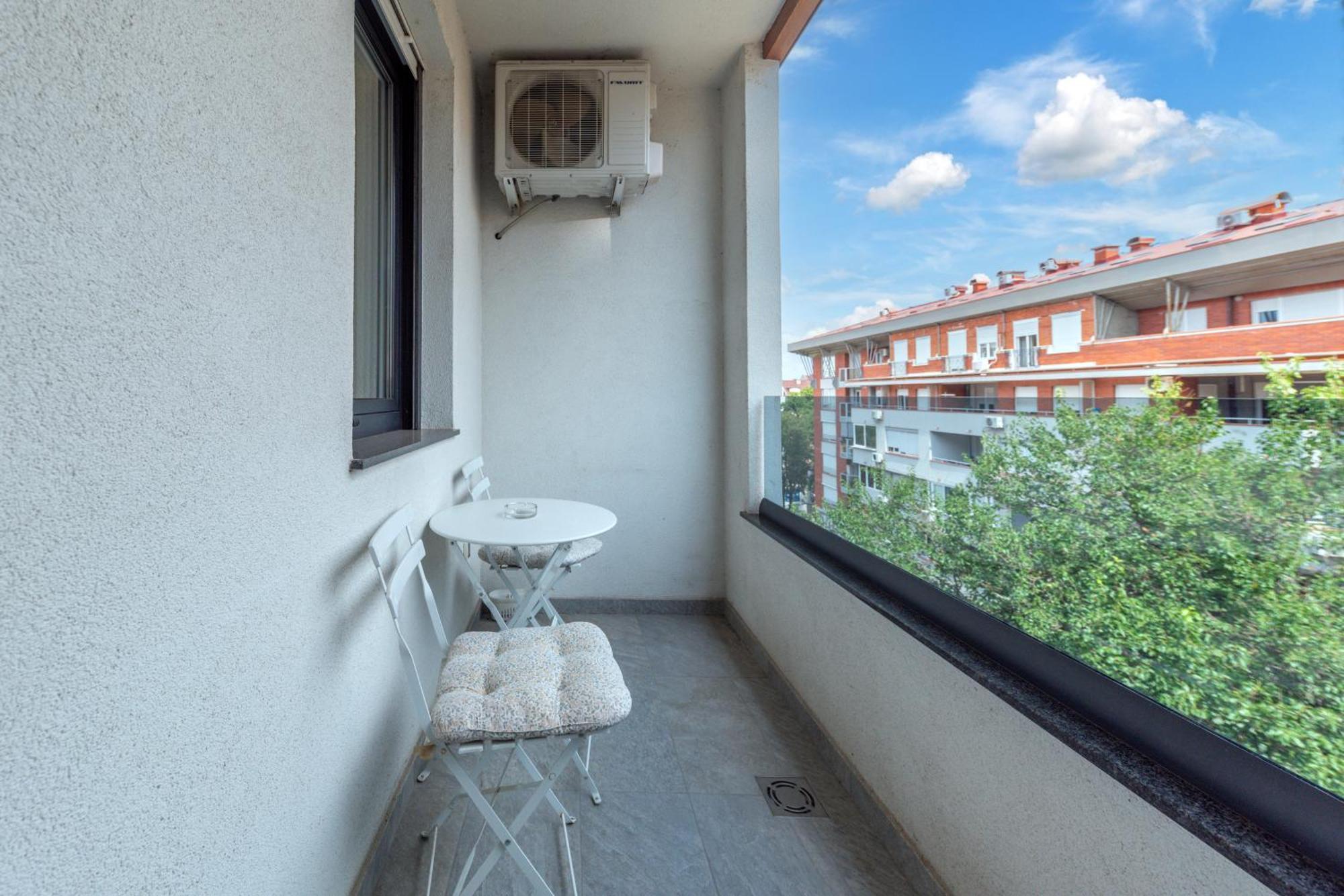 Modern Living - Academic - Private Parking Apartment *