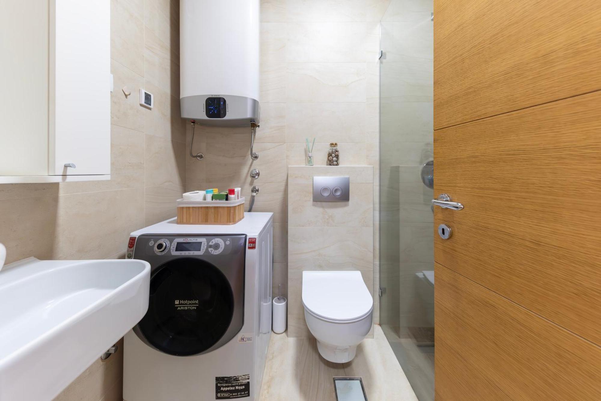 Apartment Modern Living - Academic - Private Parking Novi Sad